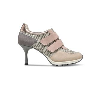 The Blake Heel SNEEX Size 9 Ivory Comfortable Heels